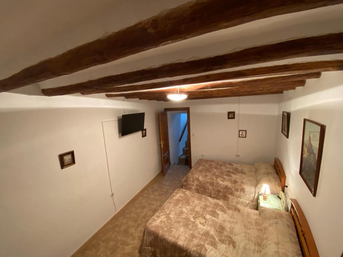 Alojamiento Balcon Al Cerezuelo กาซอร์ลา ภายนอก รูปภาพ