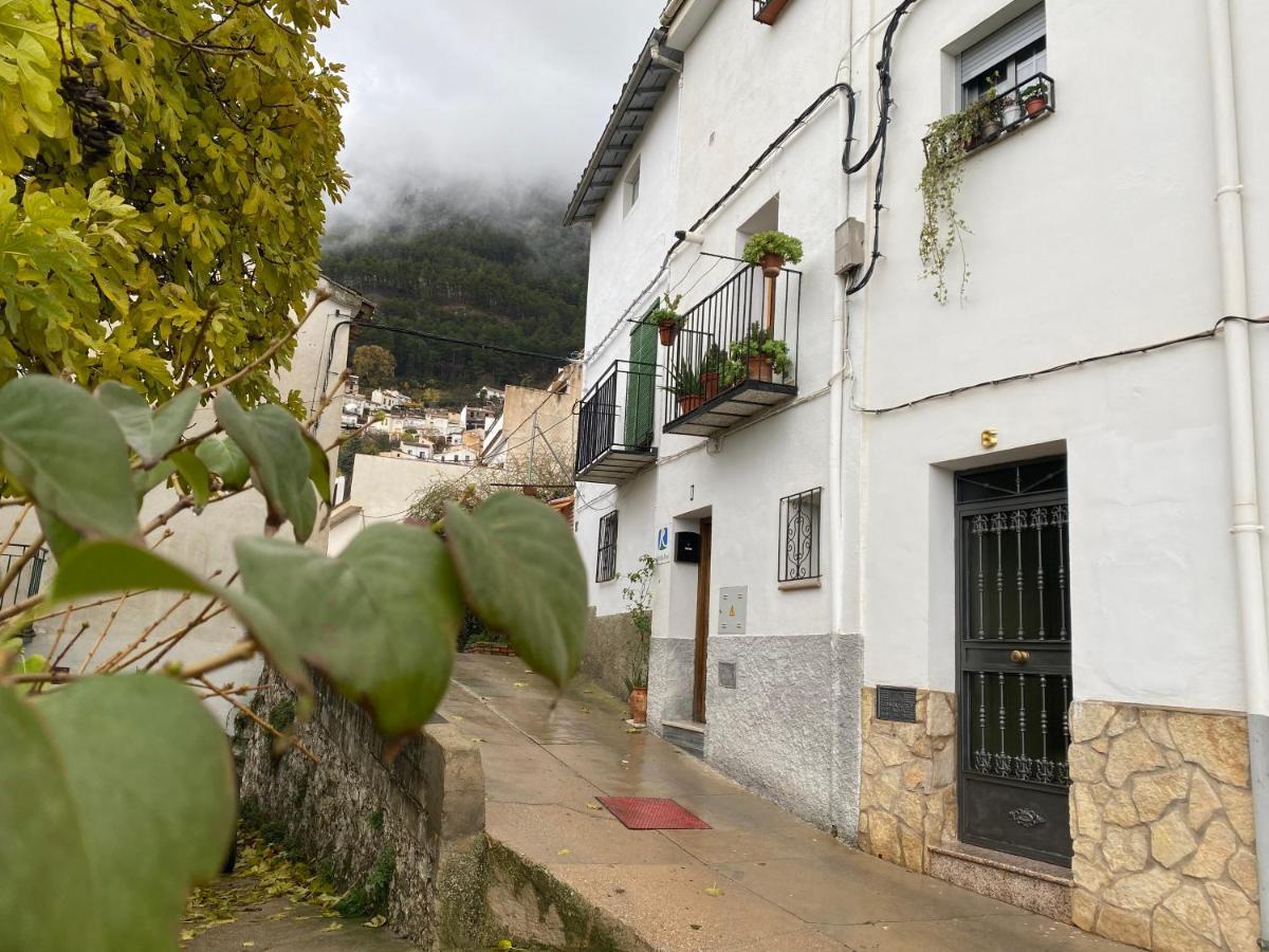 Alojamiento Balcon Al Cerezuelo กาซอร์ลา ภายนอก รูปภาพ